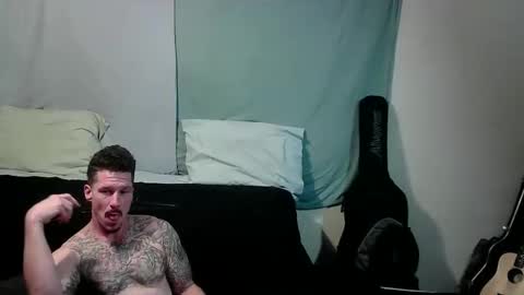 goinwild8900 online show from April 13, 2026, 8:42 am