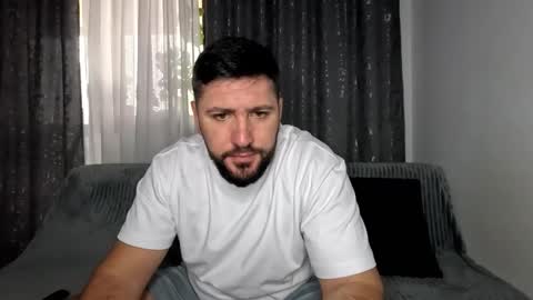 gold_alpha_boy online show from November 9, 2025, 10:24 am