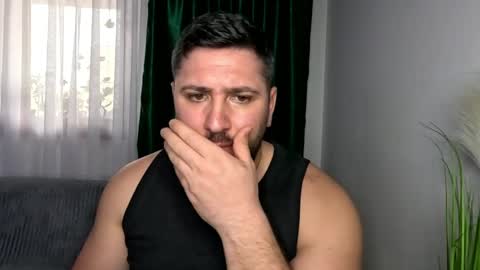 gold_alpha_boy online show from April 6, 2026, 2:40 pm