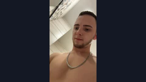 Golden boyyy21 online show from February 8, 2025, 2:05 pm