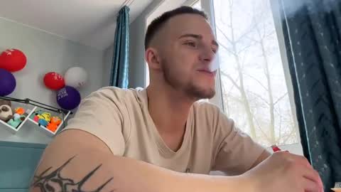 Golden boyyy21 online show from March 8, 2025, 10:22 am