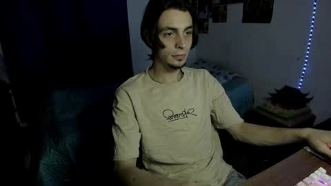 Snapshot of golden_ryan chatting on May 4, 2026, 2:29 am Jmmmm online show from May 4, 2026, 2:29 am
