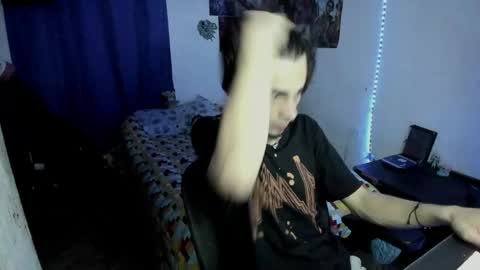 Snapshot of golden_ryan chatting on May 27, 2026, 2:41 am Jmmmm online show from May 27, 2026, 2:41 am