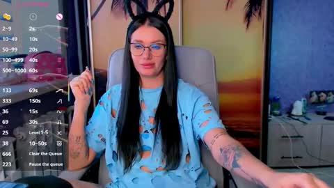 Snapshot of goldenwitchx chatting on October 4, 2025, 10:46 am Polina online show from October 4, 2025, 10:46 am