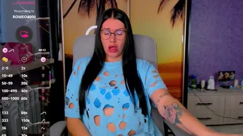 Snapshot of goldenwitchx chatting on October 13, 2025, 5:07 am Polina online show from October 13, 2025, 5:07 am