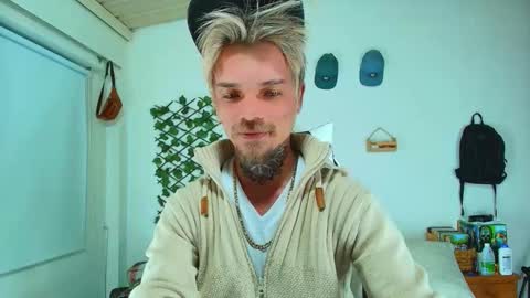 Goldy Loyal93 online show from February 15, 2026, 5:48 am