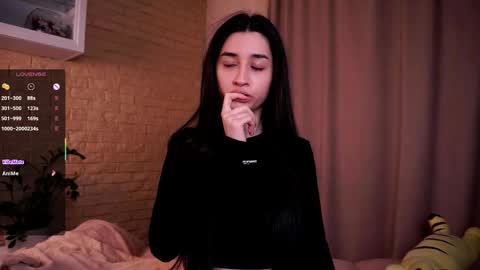 angel online show from October 26, 2025, 1:55 am