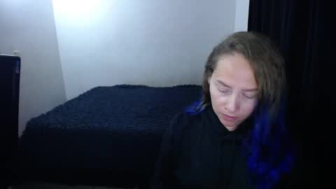 nathalia online show from February 17, 2025, 2:20 am