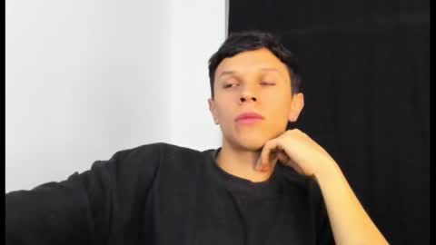 Snapshot of goodboy69i chatting on January 30, 2025, 2:27 am goodboy69i online show from January 30, 2025, 2:27 am