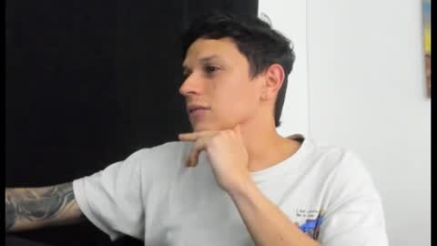 Snapshot of goodboy69i chatting on February 19, 2025, 6:54 pm goodboy69i online show from February 19, 2025, 6:54 pm