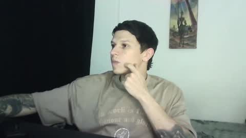 Snapshot of goodboy69i chatting on February 23, 2025, 1:10 pm goodboy69i online show from February 23, 2025, 1:10 pm