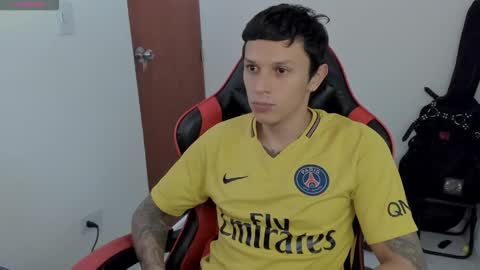 Snapshot of goodboy69i chatting on September 26, 2025, 12:20 pm goodboy69i online show from September 26, 2025, 12:20 pm