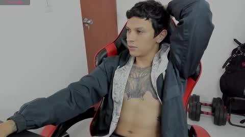 Snapshot of goodboy69i chatting on October 5, 2025, 12:42 am goodboy69i online show from October 5, 2025, 12:42 am