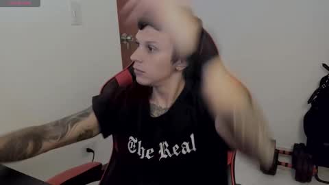 Snapshot of goodboy69i chatting on October 10, 2025, 1:10 pm goodboy69i online show from October 10, 2025, 1:10 pm