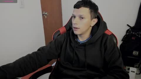 Snapshot of goodboy69i chatting on October 29, 2025, 12:18 pm goodboy69i online show from October 29, 2025, 12:18 pm