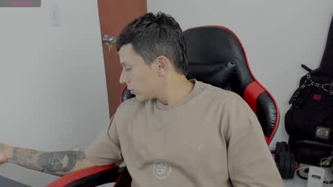 Snapshot of goodboy69i chatting on October 30, 2025, 11:27 pm goodboy69i online show from October 30, 2025, 11:27 pm