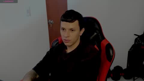 Snapshot of goodboy69i chatting on November 12, 2025, 1:00 pm goodboy69i online show from November 12, 2025, 1:00 pm