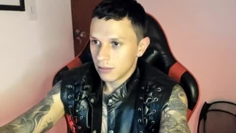 Snapshot of goodboy69i chatting on April 22, 2026, 12:35 am goodboy69i online show from April 22, 2026, 12:35 am