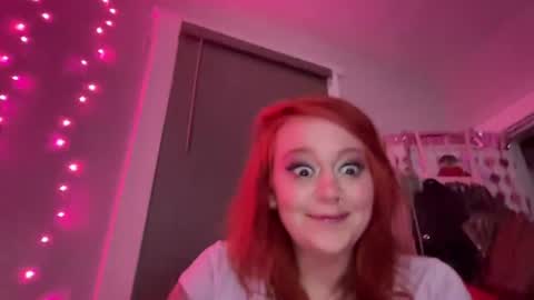 Minxie Monroe online show from June 29, 2026, 4:41 am