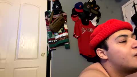 Snapshot of gordito2hott chatting on December 19, 2024, 5:40 am gordito2hott online show from December 19, 2024, 5:40 am