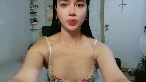 Snapshot of gorgeneviev69 chatting on April 26, 2026, 5:54 pm geneviev online show from April 26, 2026, 5:54 pm
