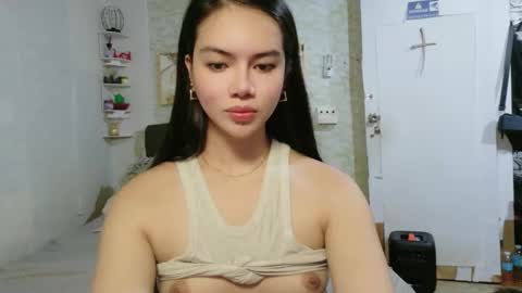 Snapshot of gorgeneviev69 chatting on May 17, 2026, 5:09 pm geneviev online show from May 17, 2026, 5:09 pm