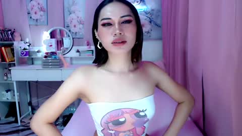 Snapshot of gorgeous_anora chatting on April 22, 2026, 1:30 am Anora online show from April 22, 2026, 1:30 am