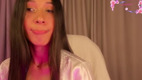 Snapshot of gorgeous_brunette chatting on February 7, 2025, 8:20 pm Rose online show from February 7, 2025, 8:20 pm