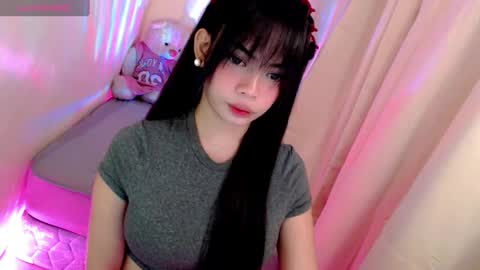 Snapshot of gorgeoustransgirl chatting on March 5, 2025, 12:00 pm Emmy online show from March 5, 2025, 12:00 pm