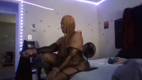 Snapshot of gotcake713 chatting on October 26, 2025, 3:18 pm Sue Goddess online show from October 26, 2025, 3:18 pm