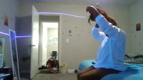 Snapshot of gotcake713 chatting on November 23, 2025, 1:55 pm Sue Goddess online show from November 23, 2025, 1:55 pm