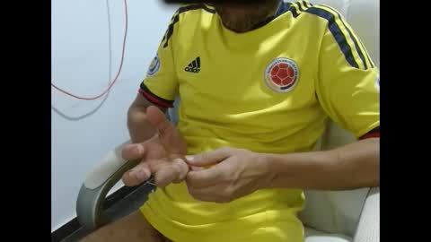 Snapshot of goten7 chatting on October 14, 2025, 7:25 pm Andres online show from October 14, 2025, 7:25 pm