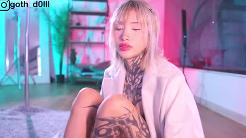 sophie  Special celebration a the beach 300k followers 3011 and 0112   online show from February 24, 2025, 10:14 pm