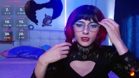 goth_minerva online show from September 29, 2025, 2:00 pm