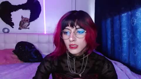 goth_minerva online show from October 2, 2025, 2:13 pm