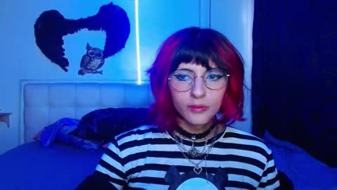 goth_minerva online show from October 6, 2025, 1:52 pm