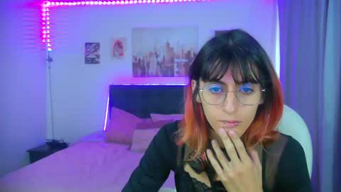 goth_minerva online show from April 16, 2026, 1:45 pm