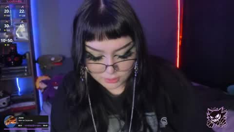 Snapshot of goth_stein chatting on May 27, 2026, 1:57 am Engel Please help me to reach 50 thumbs up online show from May 27, 2026, 1:57 am