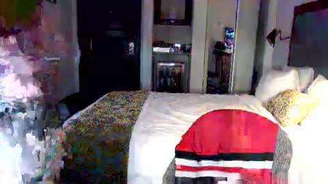 gothbaby305 online show from December 3, 2024, 12:59 pm