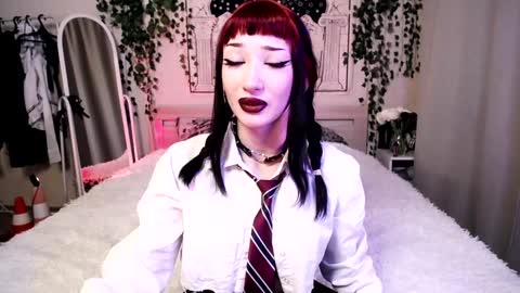    online show from February 5, 2025, 3:02 am