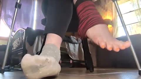 Snapshot of gothicfeetfantasies chatting on March 19, 2026, 6:56 pm Mistress Mommy Godess online show from March 19, 2026, 6:56 pm
