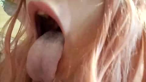 Snapshot of gothicrose4 chatting on October 12, 2025, 11:20 am gothicrose4 online show from October 12, 2025, 11:20 am