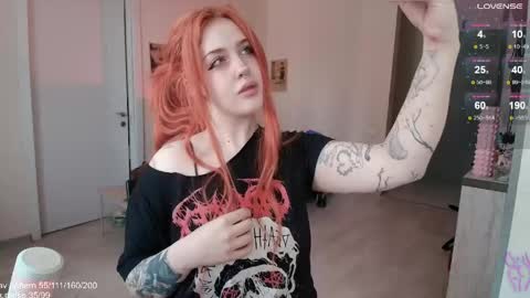 Snapshot of gothkittys chatting on April 19, 2026, 11:20 am traumfrau Kira angel face devil eyes I SELL A LOT VIDEO IN GALLERY online show from April 19, 2026, 11:20 am