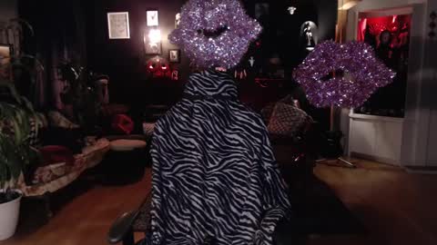 Snapshot of gothstripper chatting on February 15, 2025, 1:42 am Hezra online show from February 15, 2025, 1:42 am