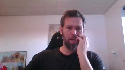 gottalop online show from November 26, 2025, 2:18 pm