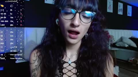 Snapshot of gotthic_met chatting on April 30, 2026, 4:08 am Meredith Alessandra online show from April 30, 2026, 4:08 am