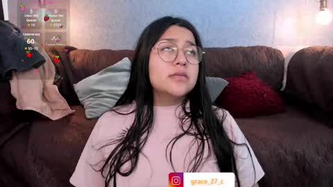Snapshot of grace77_ chatting on April 21, 2026, 12:44 pm Grace online show from April 21, 2026, 12:44 pm