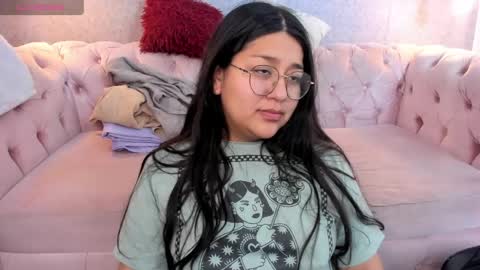 Snapshot of grace77_ chatting on May 17, 2026, 1:29 pm Grace online show from May 17, 2026, 1:29 pm