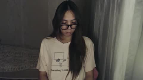 Snapshot of grace_for_youuu chatting on March 4, 2026, 5:19 pm HoneyGrace online show from March 4, 2026, 5:19 pm