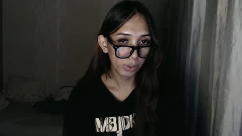 HoneyGrace online show from March 23, 2026, 4:11 pm